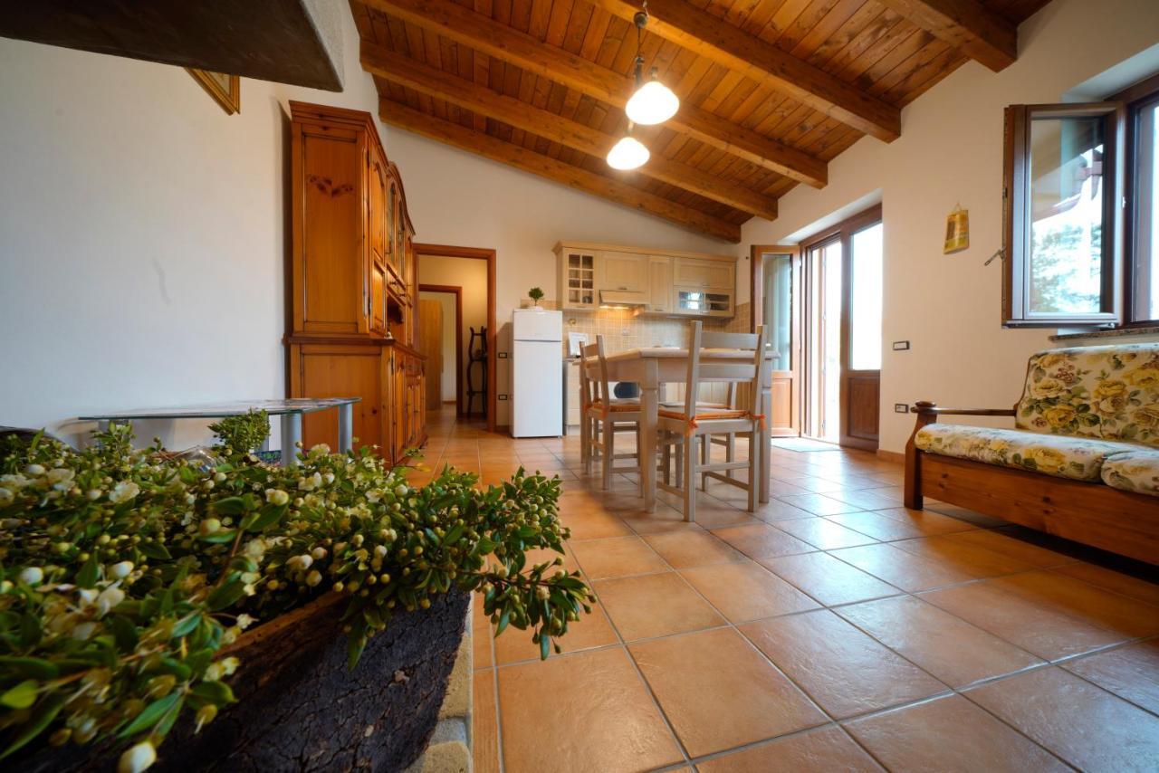 Apartament L'Oliveto Nuxis Zewnętrze zdjęcie